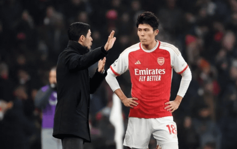 Siêu trung vệ Nhật Bản chia tay Arsenal