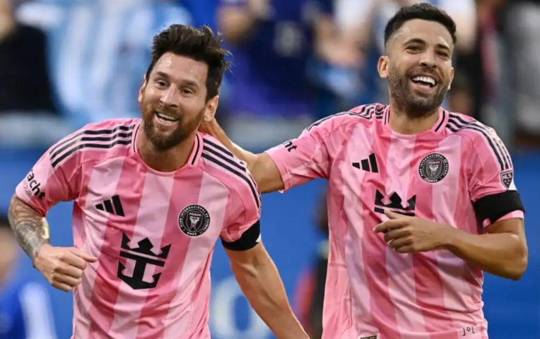 HLV Inter Miami: 'Messi hạnh phúc nhất khi được chơi bóng'