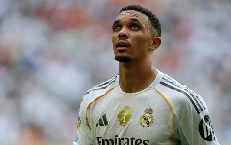 Vì sao Trent Alexander-Arnold vắng mặt trận Real Madrid vs PSG?
