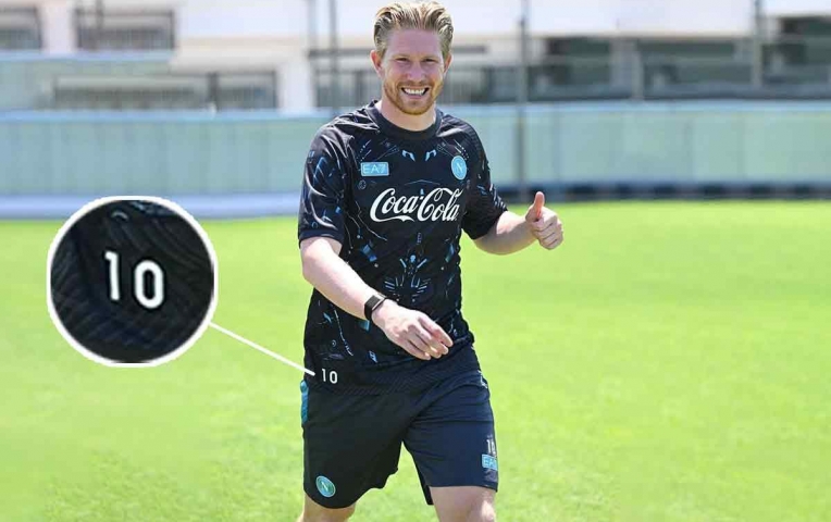 Không phải 10, De Bruyne chính thức có số áo lạ lẫm tại Napoli
