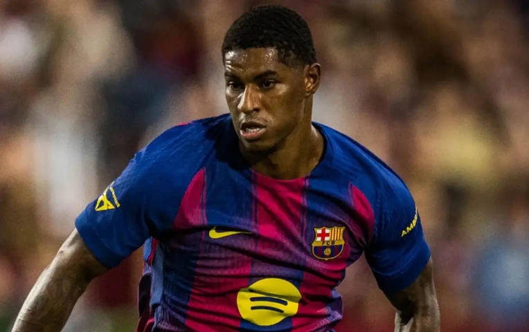 Rashford phá vỡ sự im lặng sau trận ra mắt Barca