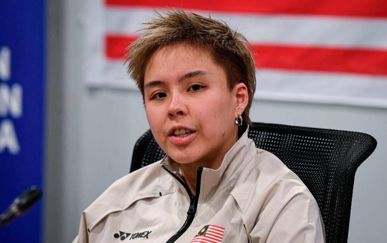 Vừa chịu tang ông nội, nhà vô địch thế giới nén đau để trở lại SEA Games