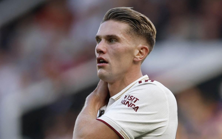 Viktor Gyokeres 'tức điên' khi Arsenal thua trận phút cuối