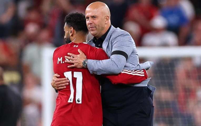 Salah: 'CLB đang ném tôi xuống gầm xe buýt'