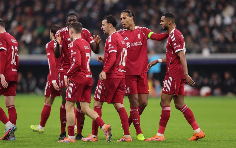 Đồng đội đầu tiên lên tiếng về câu chuyện của Salah