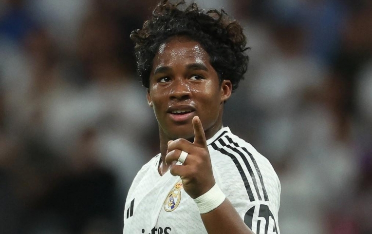 Real Madrid bất ngờ ngăn cản tiền đạo ra đi