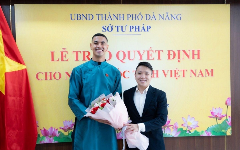 CHÍNH THỨC: Trung vệ Brazil cao 1m95 nhận quốc tịch Việt Nam