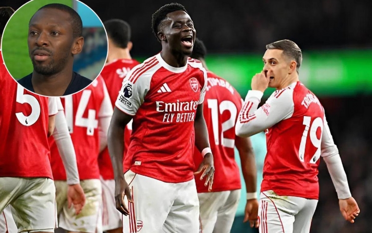 Arsenal bị cảnh báo sau chiến thắng của Man City