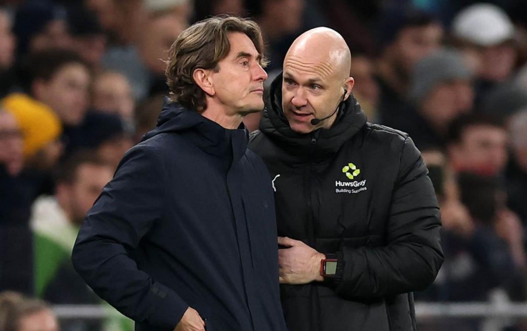 HLV Tottenham 'nổi điên' với trọng tài sau trận thua Liverpool