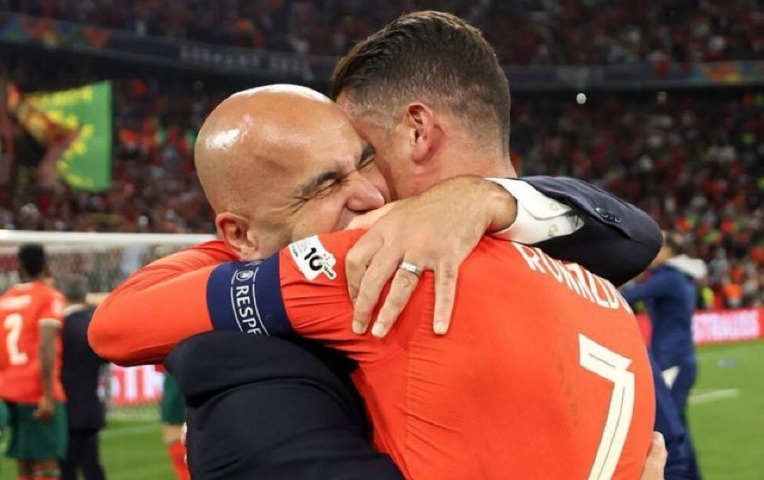 Tại sao Ronaldo vẫn không thể thay thế ở ĐT Bồ Đào Nha?