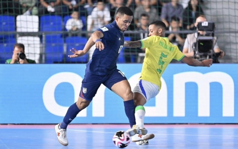 Đội thắng 9-1 Thái Lan ngược dòng vào chung kết futsal World Cup