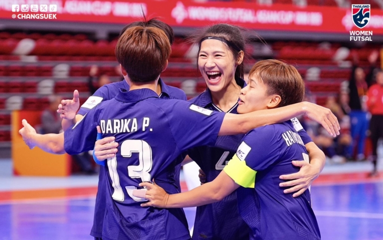 Thắng 5-2, tuyển Thái Lan tiến sát vé World Cup