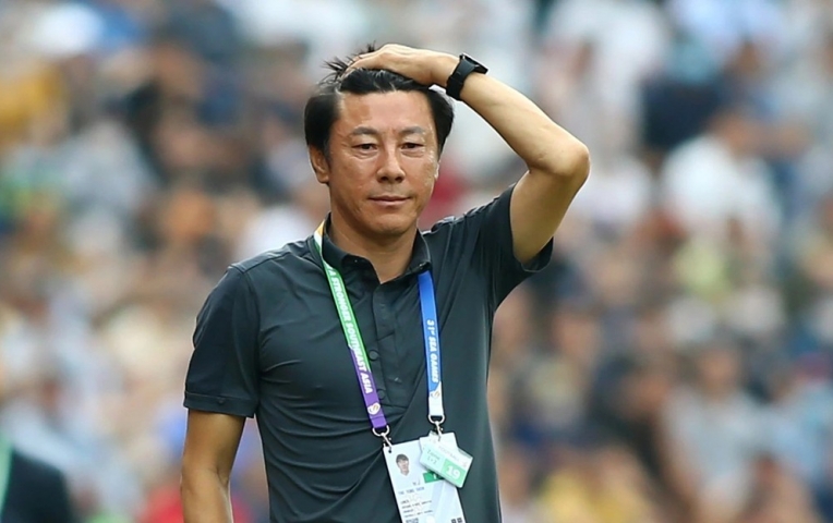 HLV Shin Tae Yong trước ngày đấu Guinea: 'U23 Indonesia kiệt sức rồi'