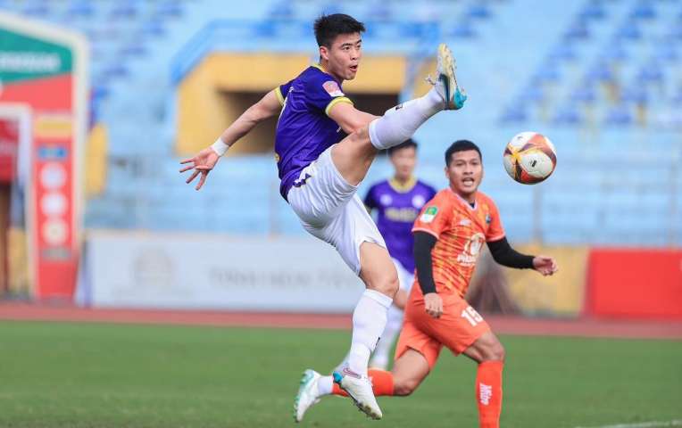 Cầu thủ ĐT Việt Nam nói lời ruột gan về bản hợp đồng với ông lớn V-League