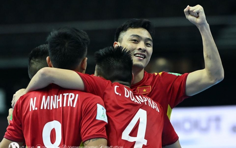 ĐT futsal Việt Nam thắng đậm đội bóng Thái Lan