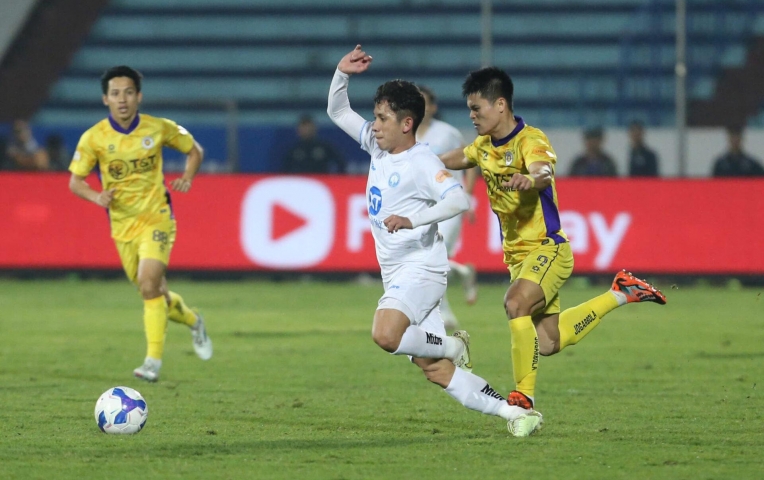 11 cầu thủ bị treo giò ở vòng 12 V-League