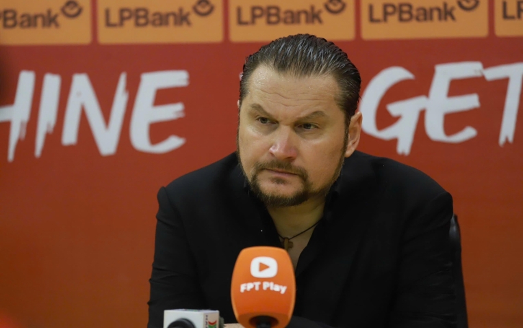 Giúp Viettel thắng 6-0, HLV Popov nói lời bất ngờ về chức vô địch V-League