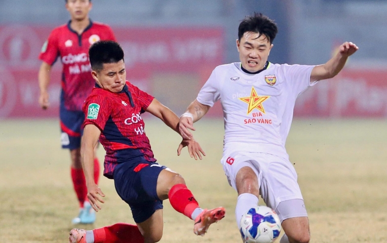 CAHN vs Hà Tĩnh: Căng thẳng đua vô địch