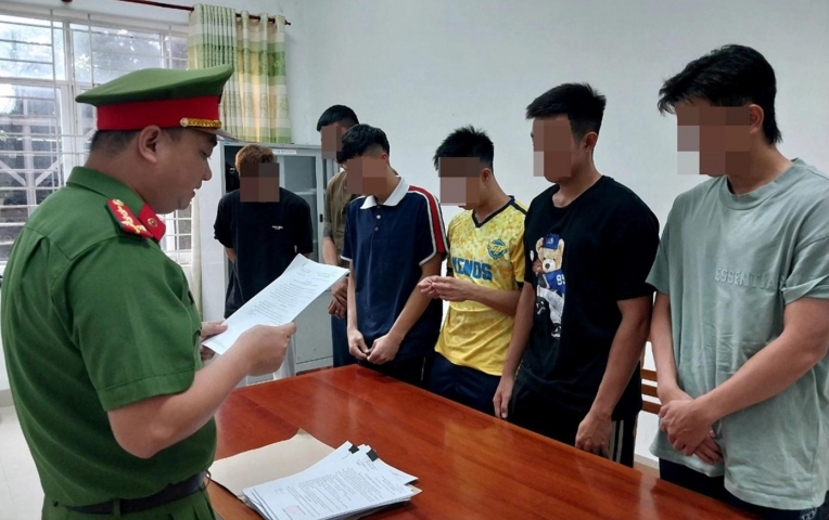 6 cầu thủ Việt Nam lãnh 38 năm tù vì bán độ