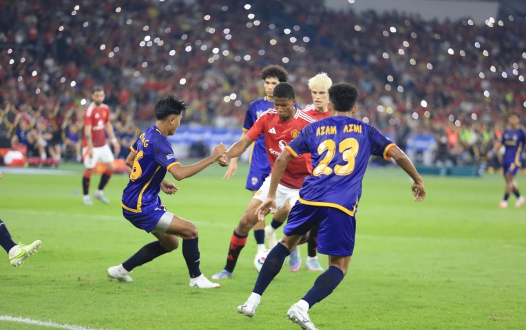 Man United nói 1 câu duy nhất sau trận thua sốc Asean All-Stars