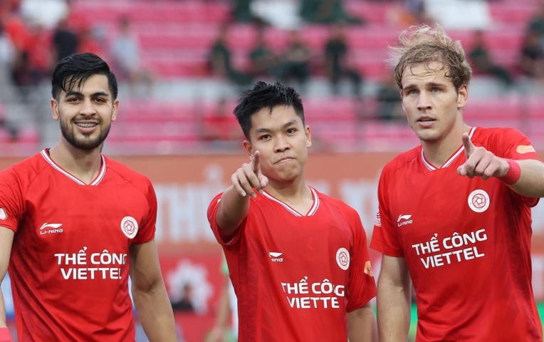 Thắng 2-0 TPHCM, Viettel xếp top 4 ở V-League 2024/25