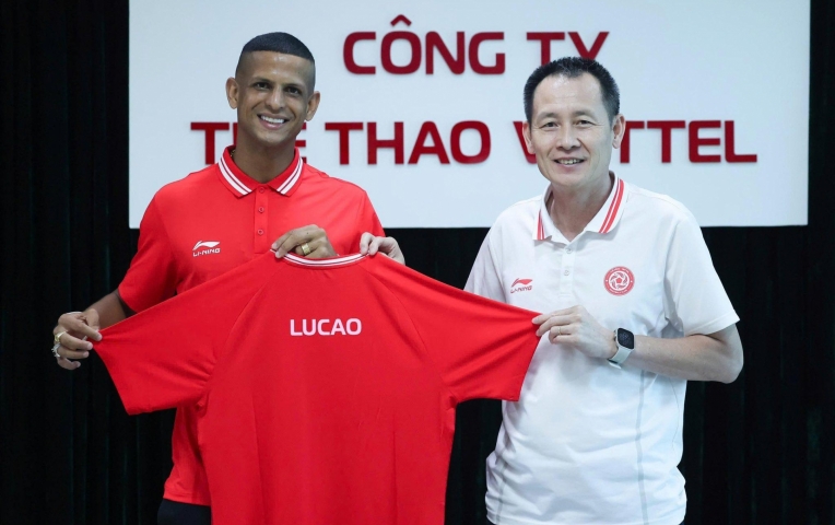 Vua phá lưới V-League chính thức cập bến đội bóng của HLV Popov