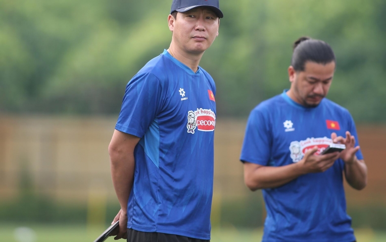HLV Kim Sang Sik loại hàng loạt cầu thủ U23 Việt Nam