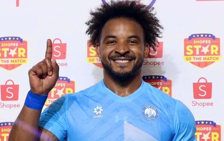 Truyền thông Thái Lan sửng sốt với hat-trick của Xuân Son