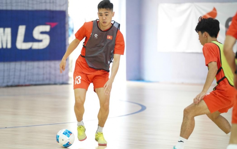 Tuyển Việt Nam sẵn sàng đấu Thái Lan ở VCK châu Á