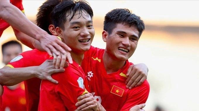 AFC yêu cầu tiền vệ U23 Việt Nam kiểm tra doping dù không đá phút nào