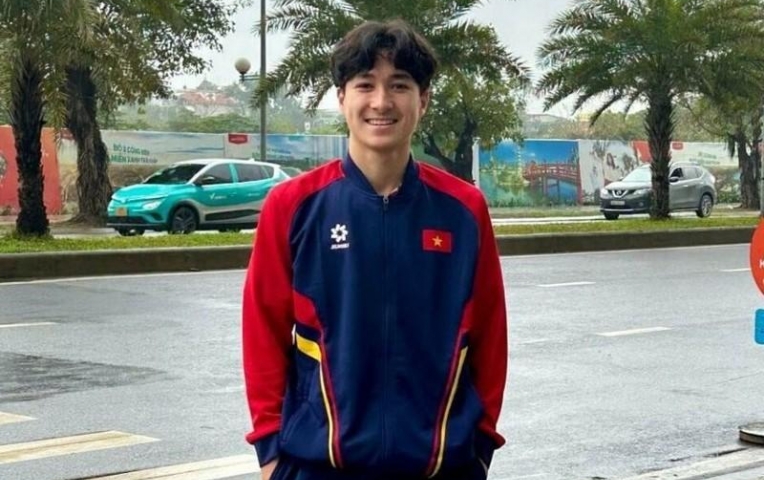 Việt kiều Hà Lan bất ngờ về nước khoác áo CLB Hải Phòng