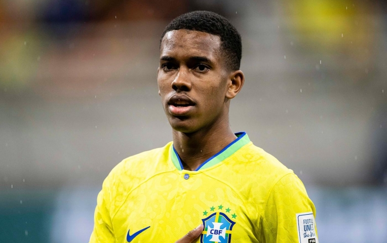 Rõ lý do thần đồng Brazil từ chối Real và Barca để gia nhập Chelsea
