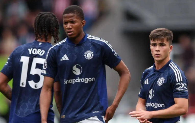 MU đau đầu với tài năng được 12 CLB Anh săn đón