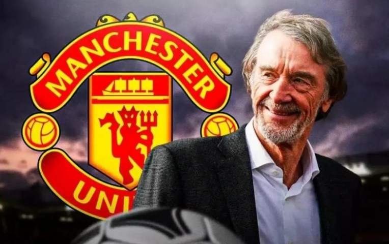 Sir Jim Ratcliffe bị chỉ trích thậm tệ vì biến MU thành rạp xiếc