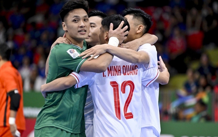 Thủ môn Top 10 thế giới quyết tâm đưa Việt Nam dự World Cup
