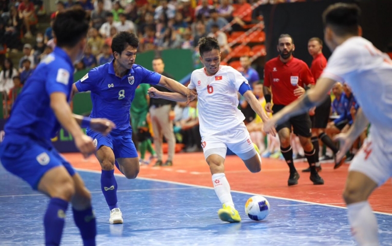 Lịch thi đấu bóng đá hôm nay 6/11: Futsal Việt Nam vs Thái Lan mấy giờ?