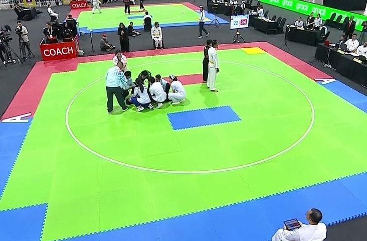 Bị đánh ngất xỉu vì đòn lỗi, võ sĩ Việt Nam vẫn bị xử thua