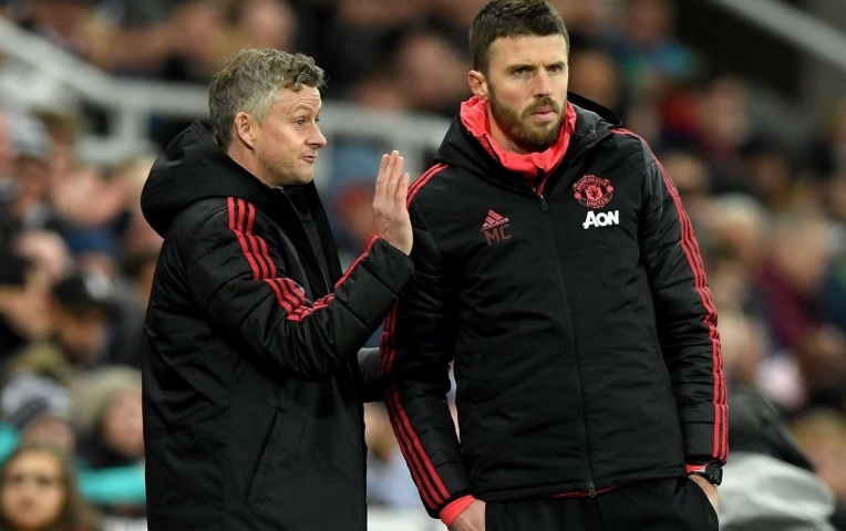 Cựu HLV MU chuẩn bị tái xuất tại đội bóng cũ