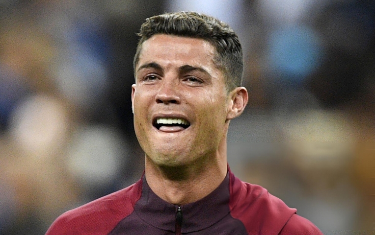 Tại sao Ronaldo lại có biệt danh 'Cry Baby'?