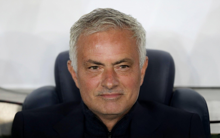 Mourinho tiếp tục gây 'ác mộng' cho MU trên sân nhà