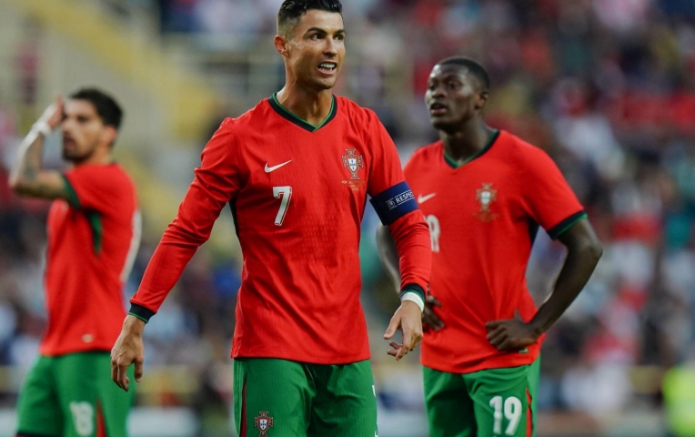 MU quan tâm đặc biệt tới đồng đội của Ronaldo