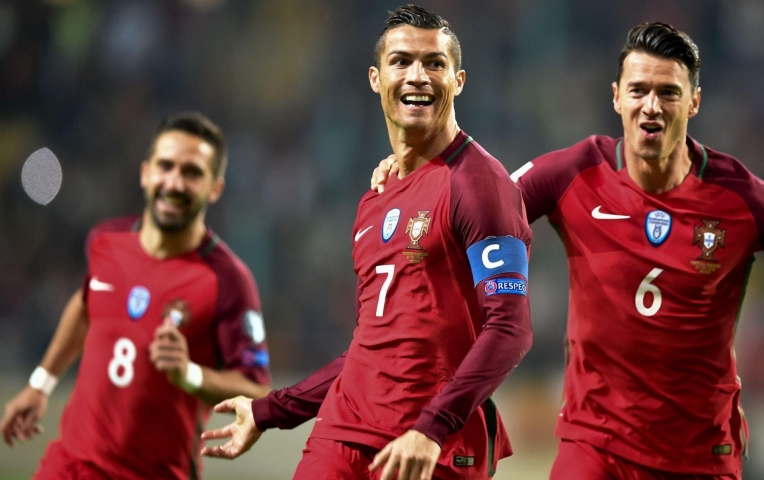 Đồng đội cũ tiết lộ bến đỗ 'trong mơ' của Ronaldo