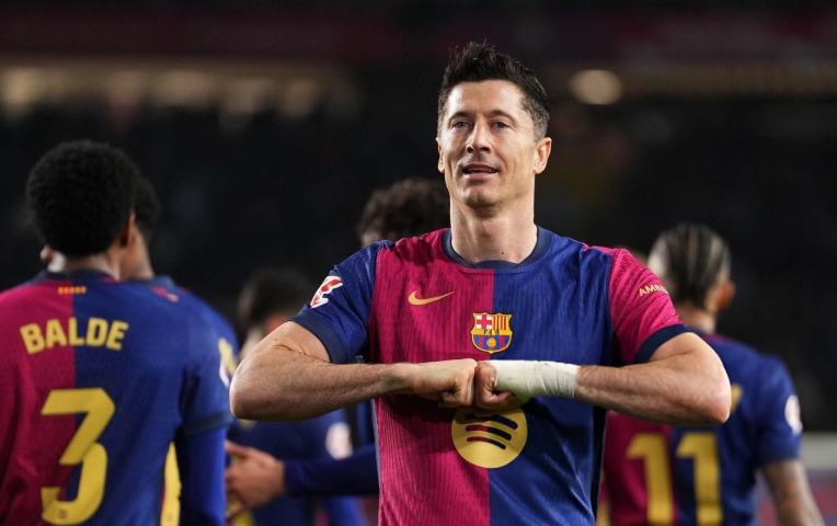 Lewandowski báo tin cực vui tới các CĐV Barca