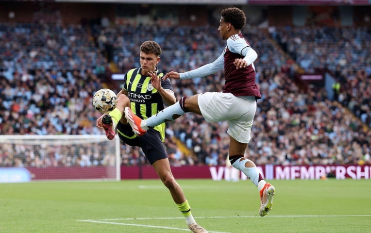 Thua Aston Villa, Man City lỡ hẹn FA Cup