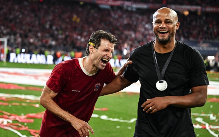Không phải Kane, HLV Bayern ca ngợi một cầu thủ trong ngày vô địch