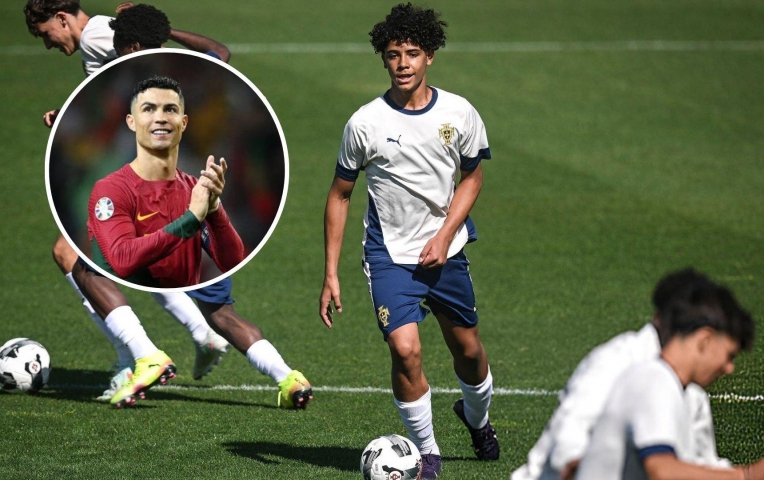 Con trai Ronaldo ra mắt ấn tượng trên tuyển Bồ Đào Nha