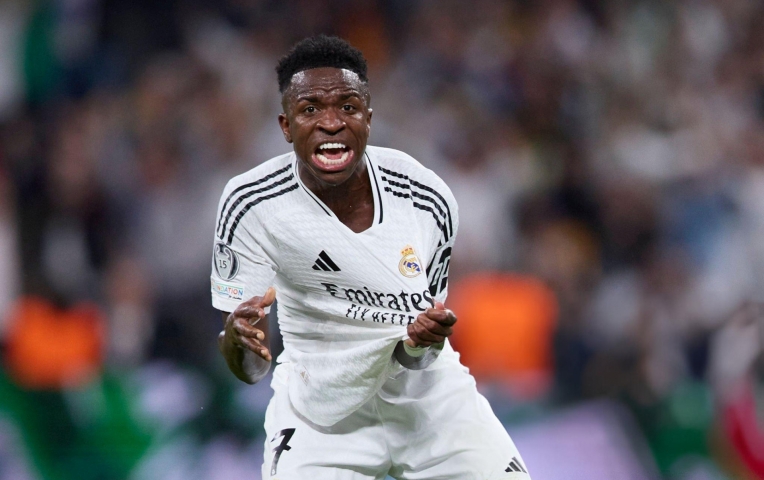 Vinicius nhận đề nghị 'khó từ chối' của Ả Rập Xê Út
