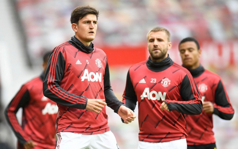 Cầu thủ kỳ cựu nhất MU cân nhắc rời Old Trafford