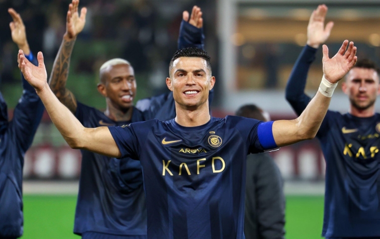 Tin chuyển nhượng 8/8: Ronaldo nhận tin vui ở Al Nassr; MU nổ 'bom tấn' 120 triệu Euro?