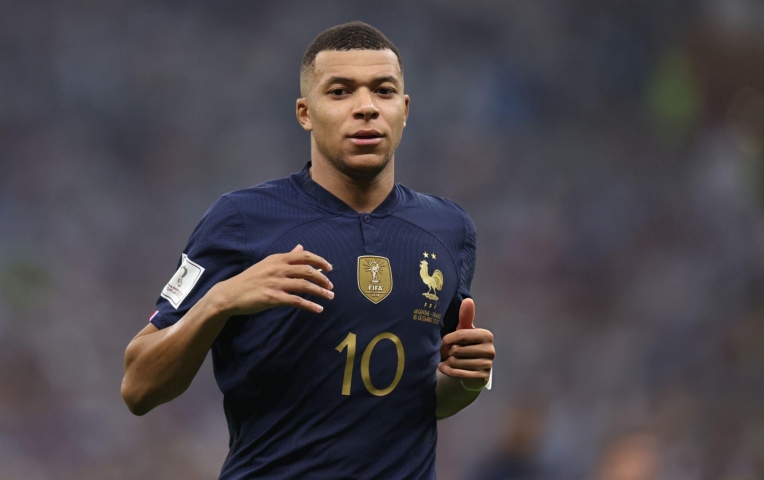 Cảnh sát Pháp mất việc vì Mbappe